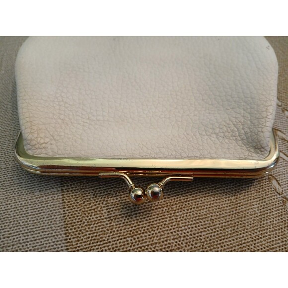 Dooney & Bourke White Leather Coin Purse Wallet Credit Card Holder Snap Closure - Picture 6 of 12